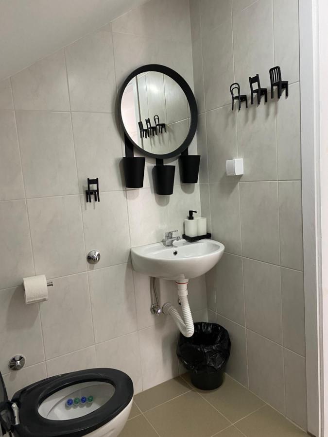 Omis Rooms Pančevo Екстериор снимка